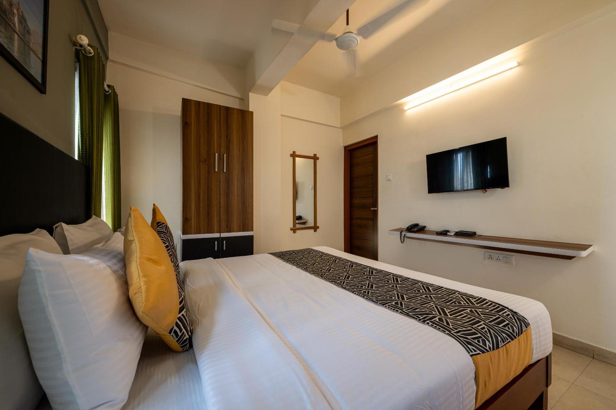 Kochi Cj Grande By Jesway Hotels & Resorts מראה חיצוני תמונה