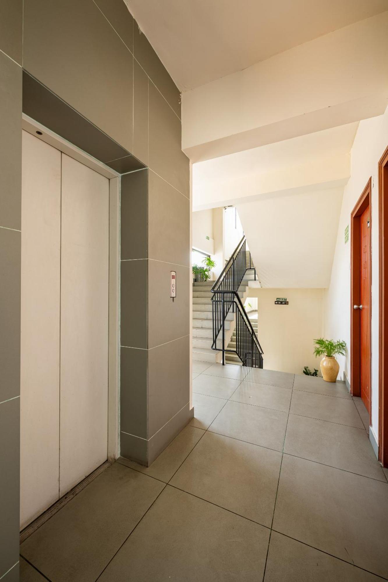 Kochi Cj Grande By Jesway Hotels & Resorts מראה חיצוני תמונה